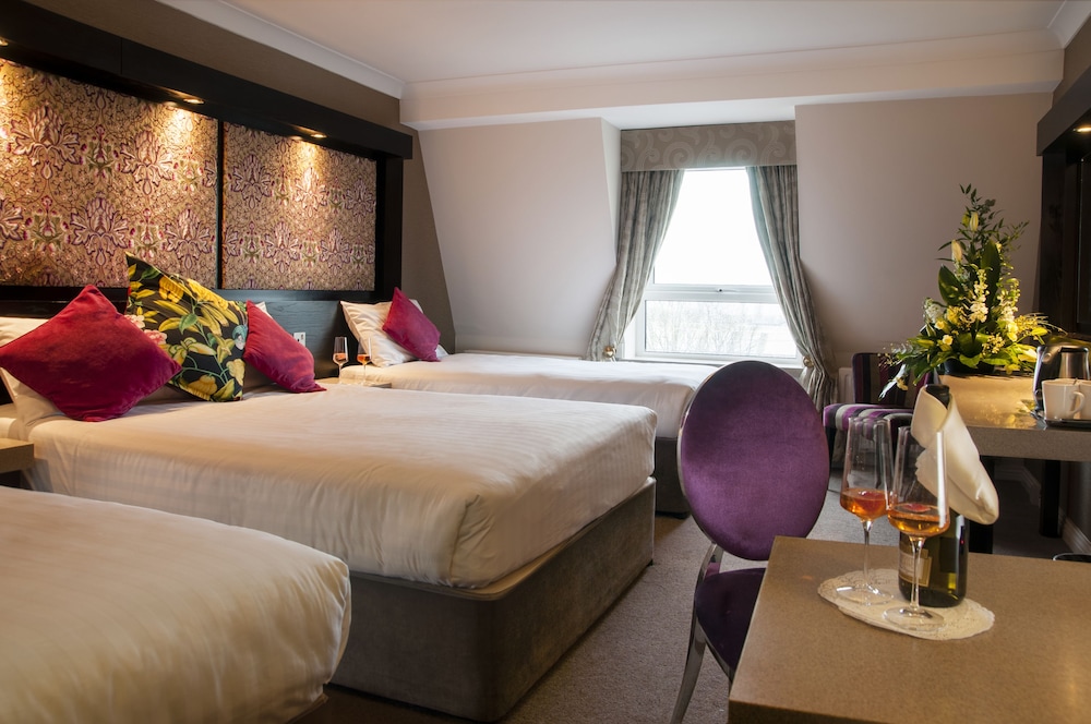 Flannerys Hotel Galway 9/60