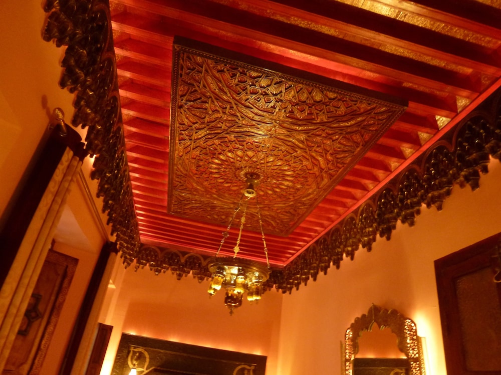 Riad Armelle 6/76