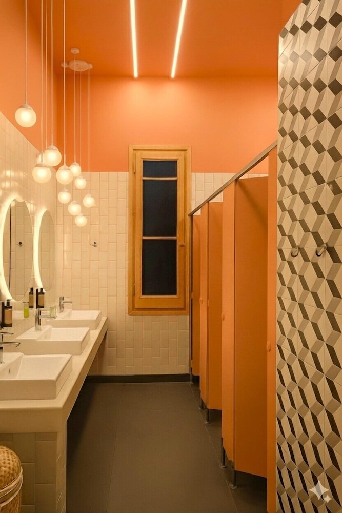 The Loft Hostel 37/47