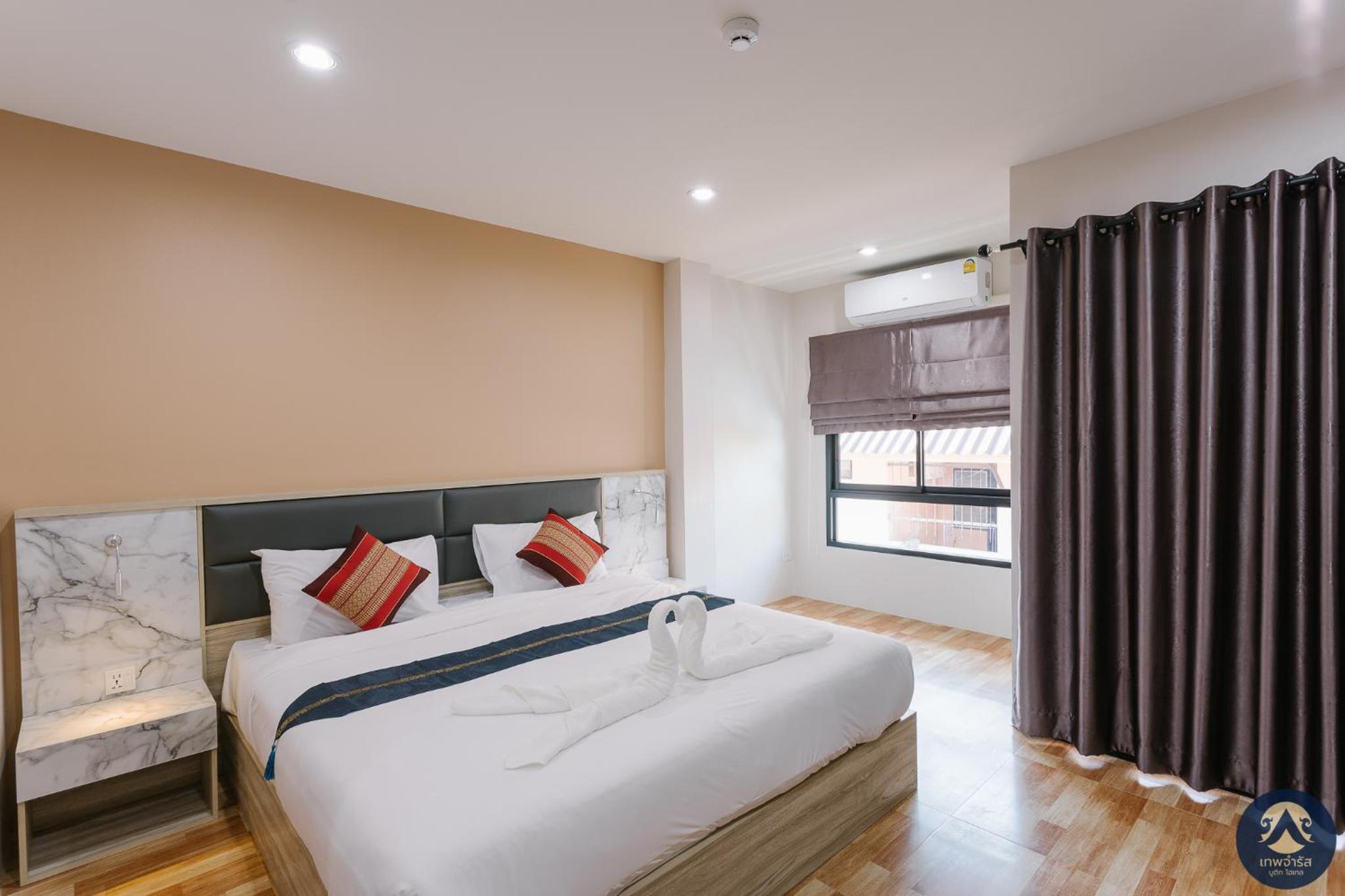 Thepchamrat Boutique Hotel 8/33