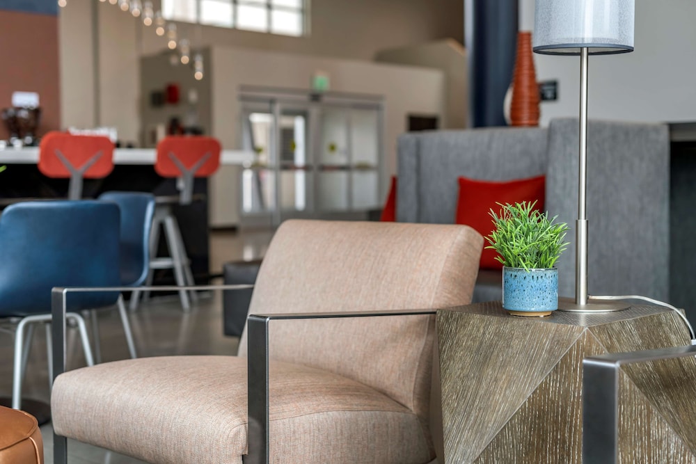 Vib Hotel by Best Western Denver RiNo 29/37