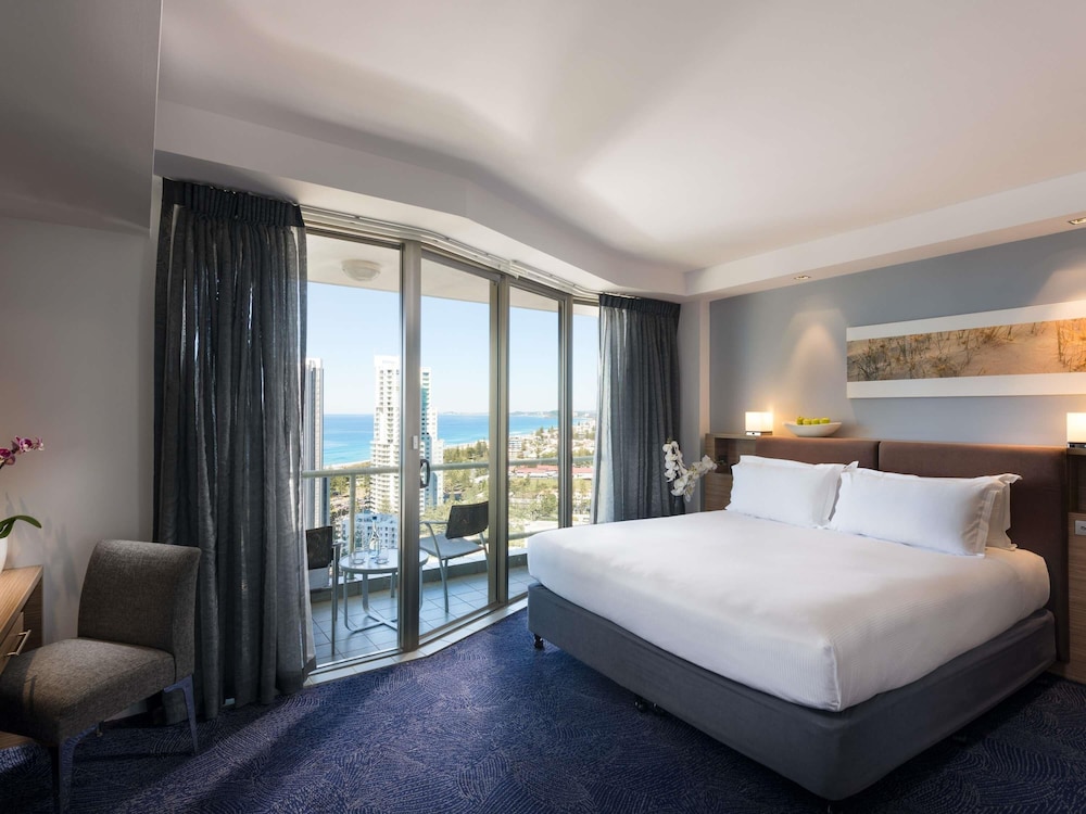 Opera, Spa, Suite, King Bed, Ocean View
