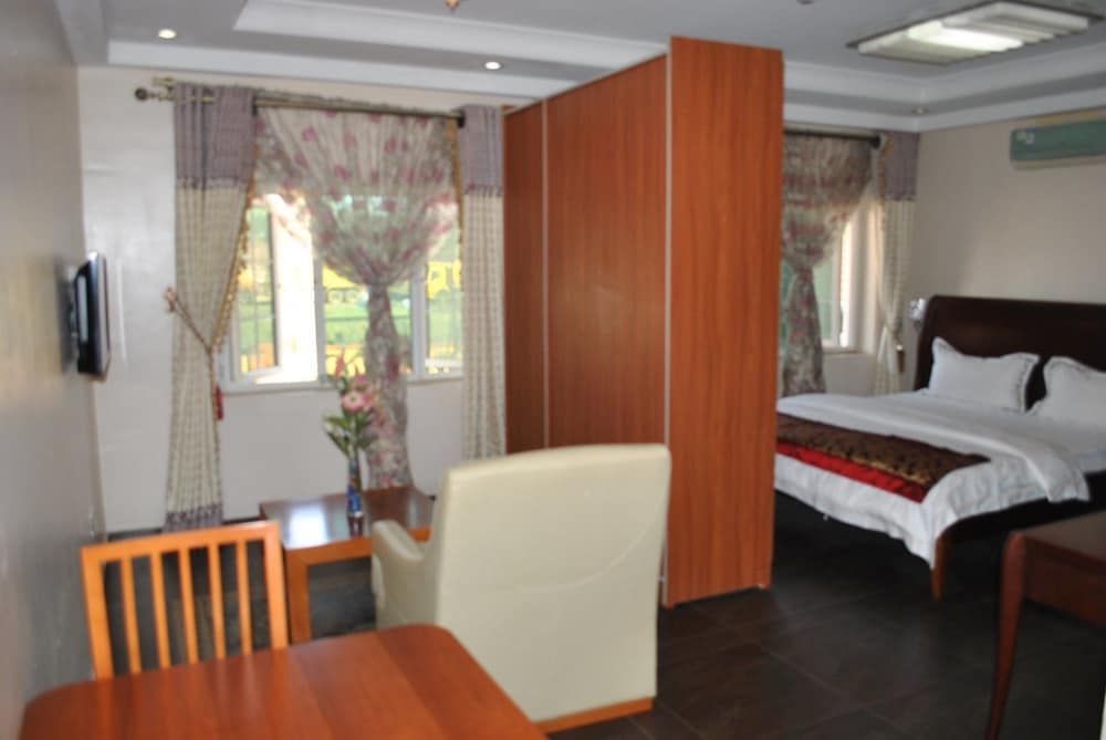 Casa Valleta Guest House & Apartments 20/50