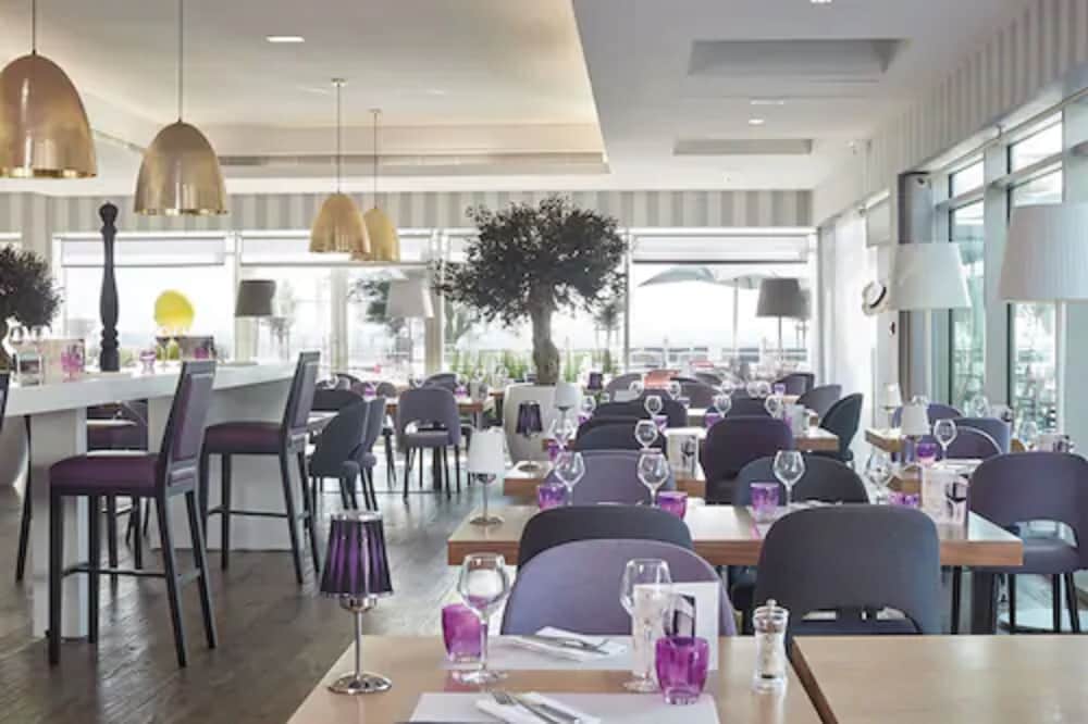 Relais Thalasso Baie De La Baule Chateau Des Tourelles 59/76