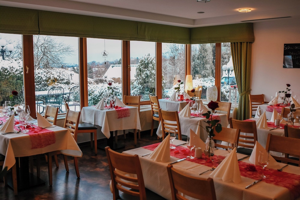 Landhotel Dresden 28/50