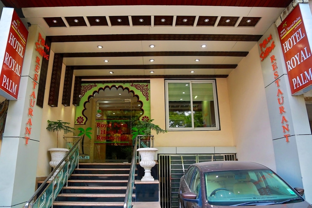 HOTEL ROYAL PALM 36/61