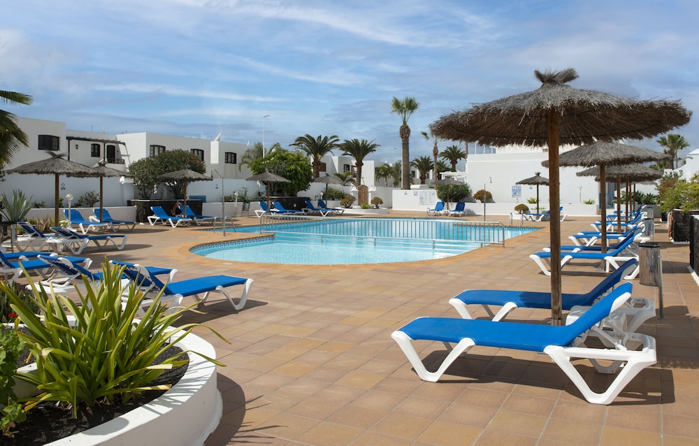 Apartamentos LIVVO Oasis 34/70