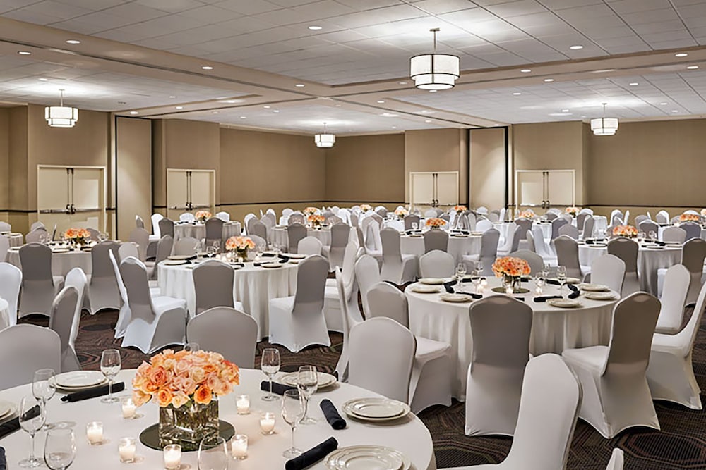 FOUR POINTS BY SHERATON LITTLE ROCK MIDTOWN 32/42