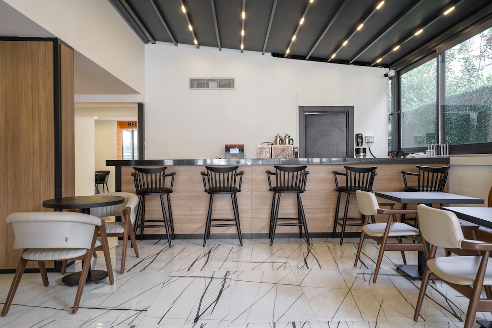 Irenic Hotel 43/49