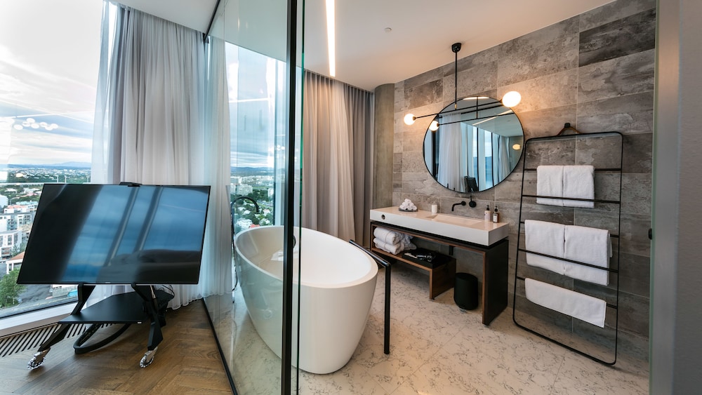 Tower Suites Reykjavik 41/41
