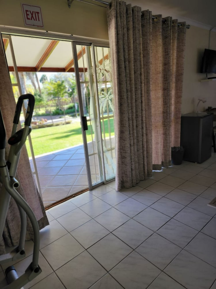 The Hills Guest House 18/50