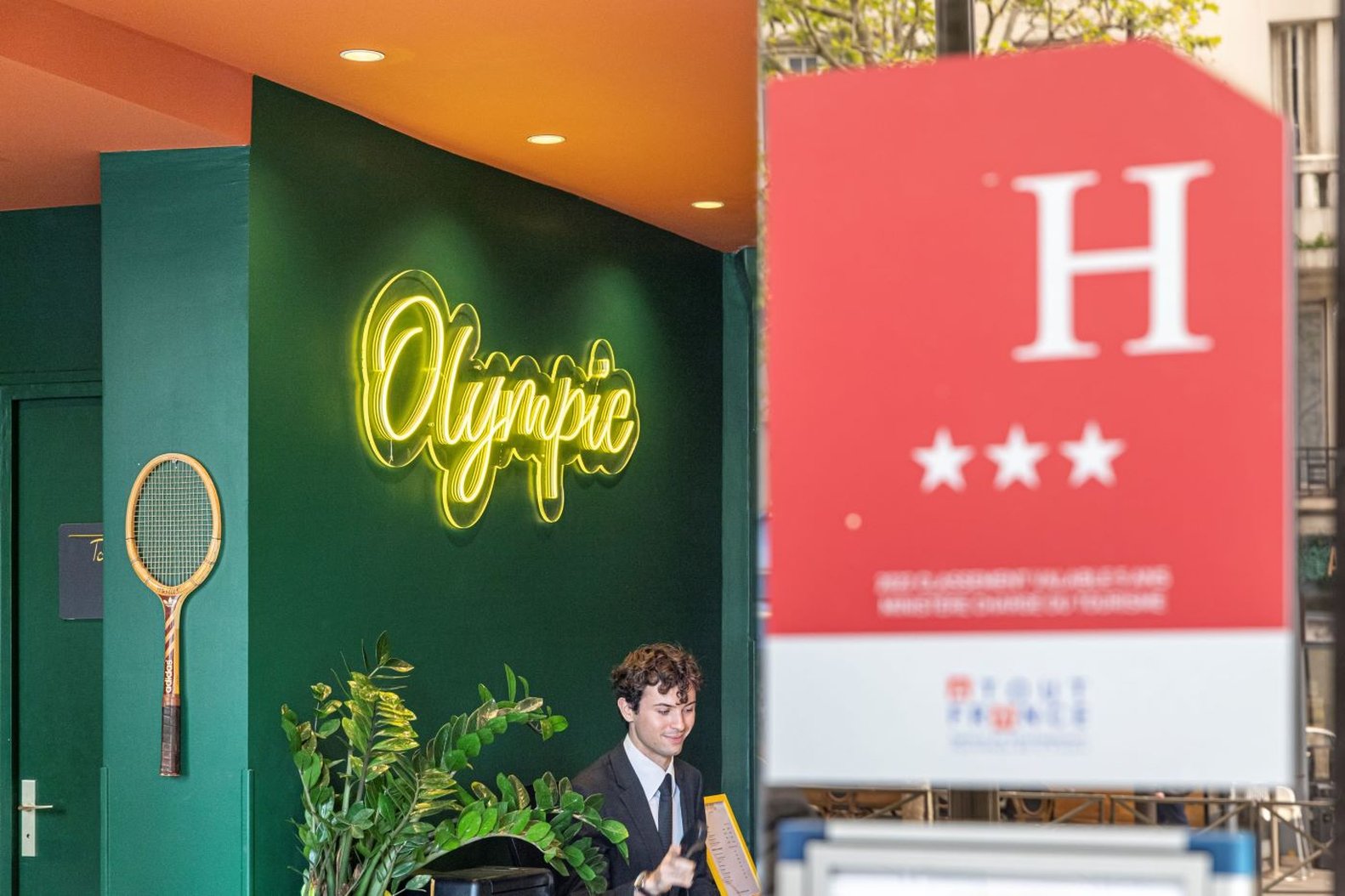 OLYMPIC HOTEL 3/51