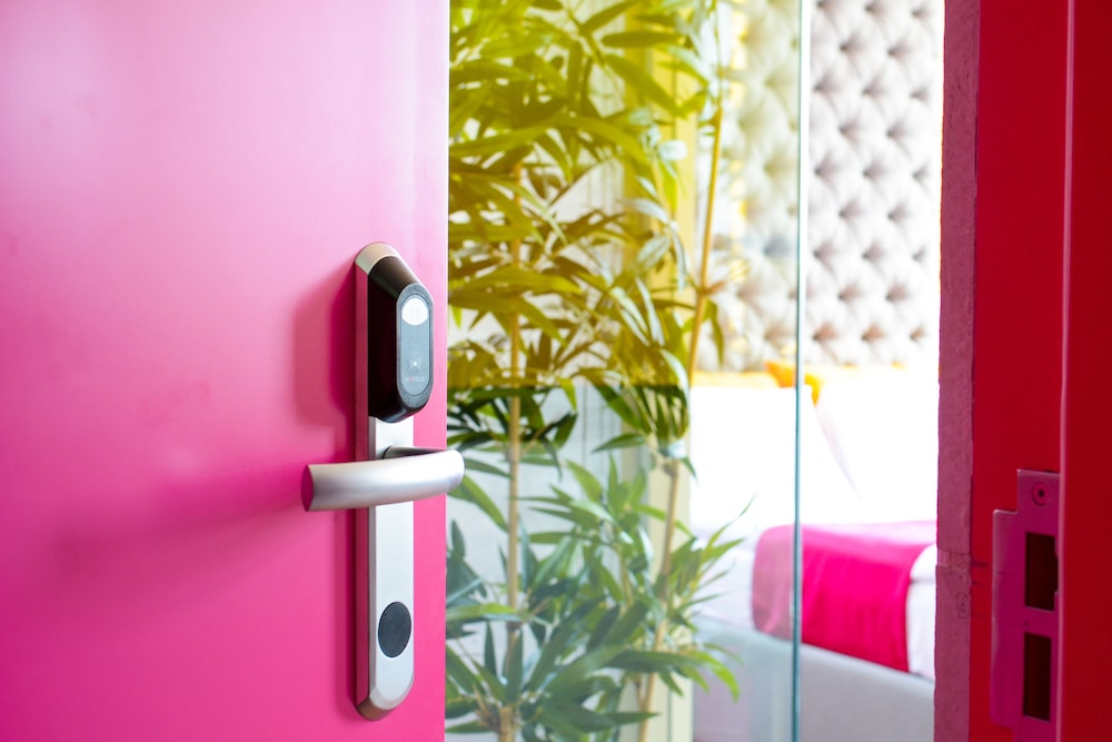 Boutique Rooms 47/50