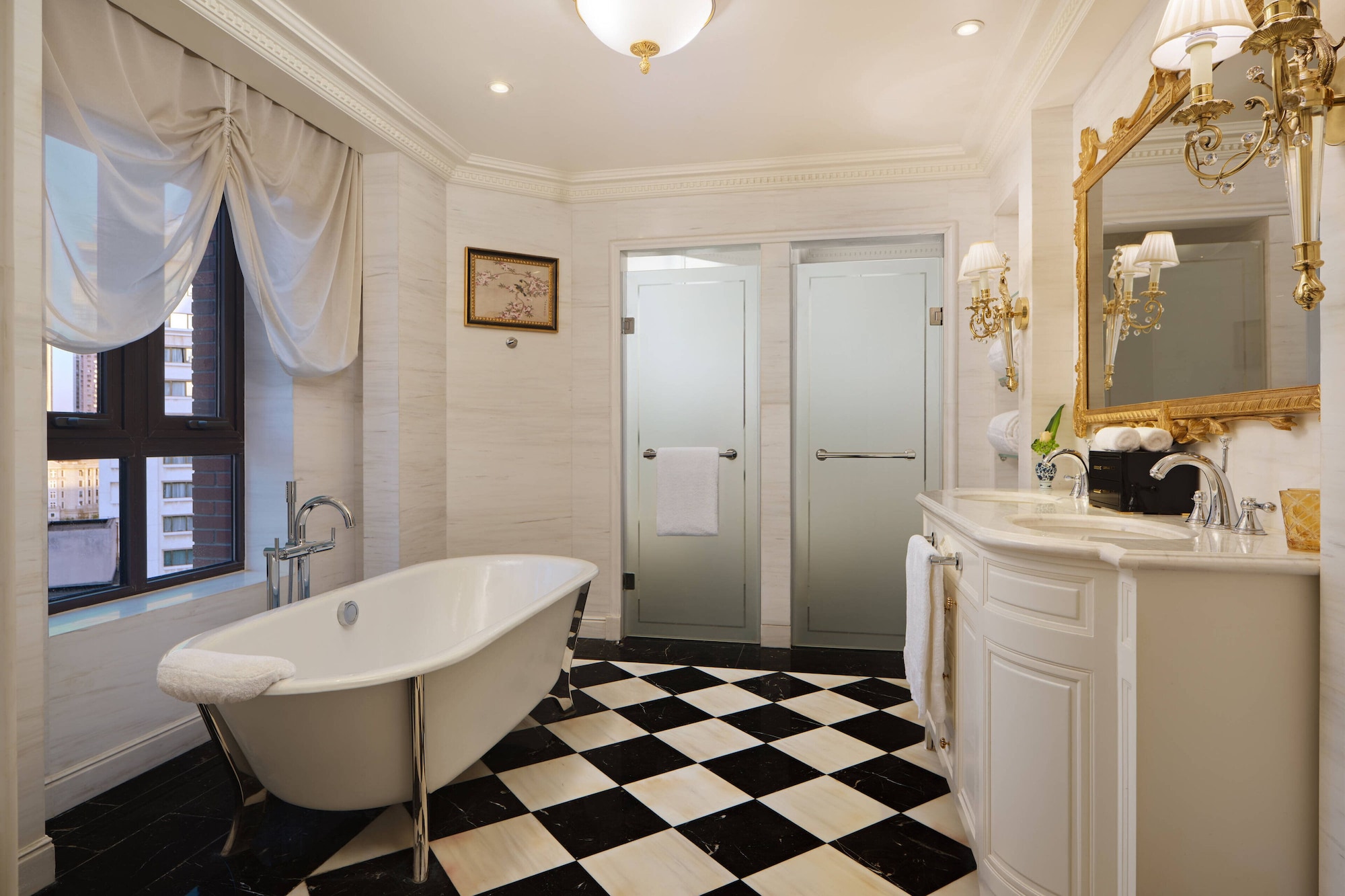 1 Bedroom, Victoria, Suite, King Bed, Corner