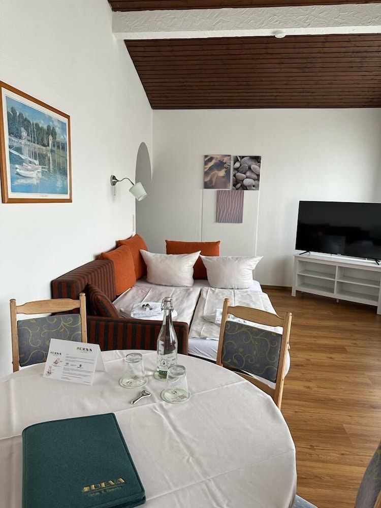 2 Bedrooms, Condo, Comfort, 1 Queen and 1 Double Bed, Mountain View