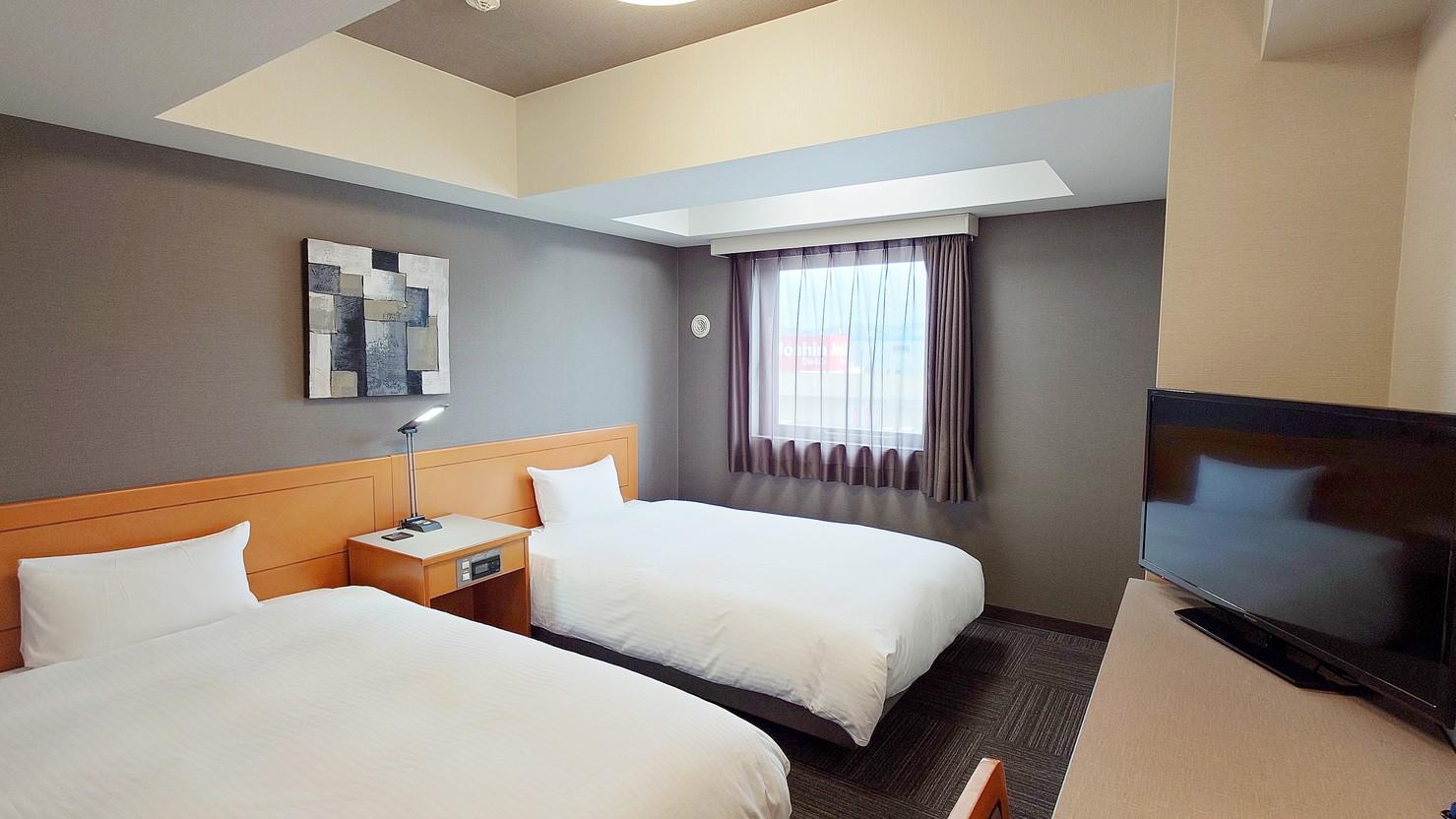 Standard, Twin Beds