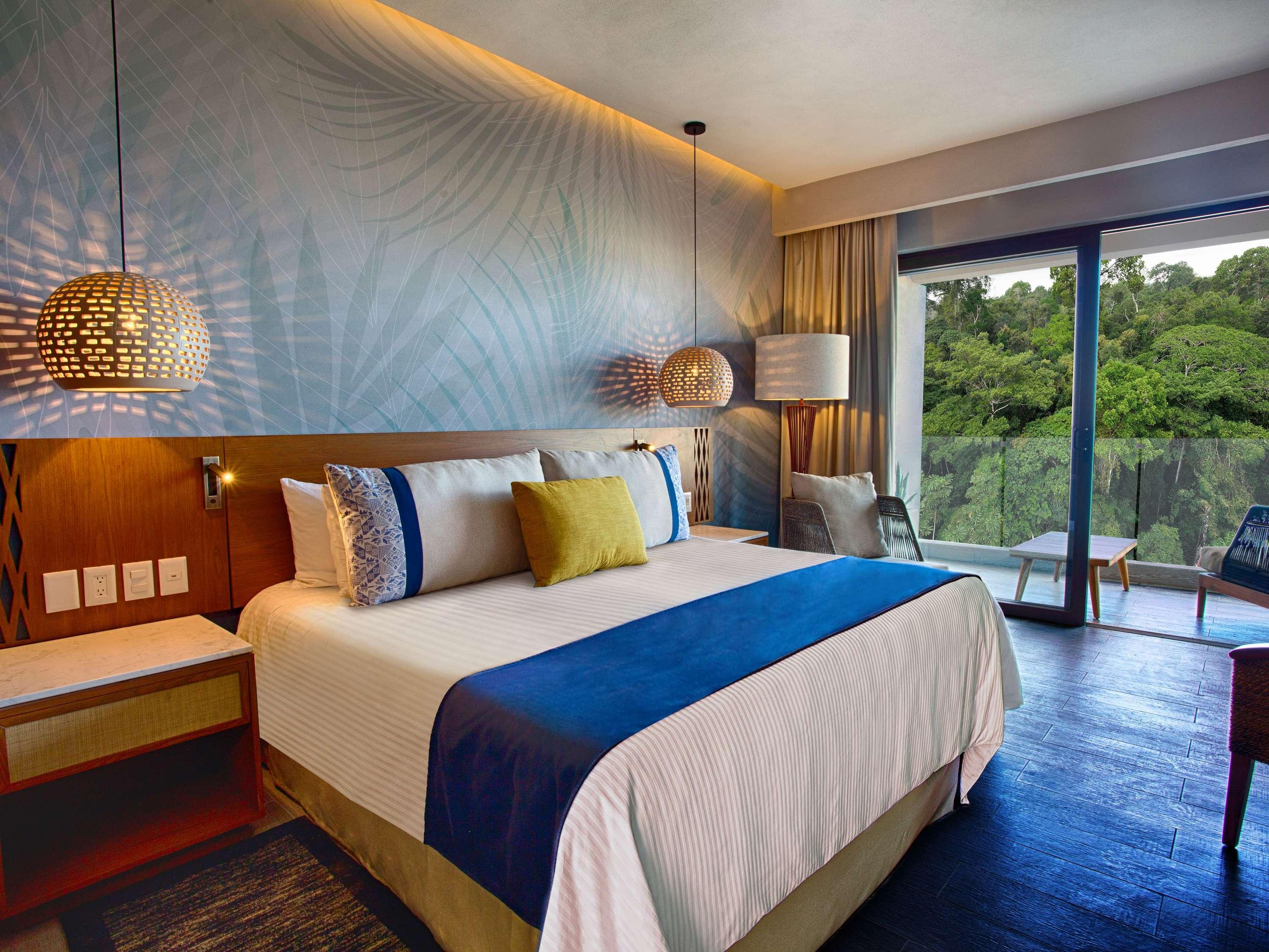 Allure, Junior Suite, Single, King Bed, Jungle View, Adult Only