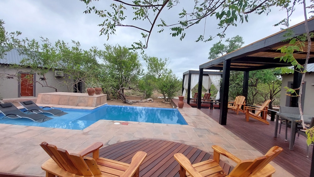 The Baobab Bush Lodge 46/50