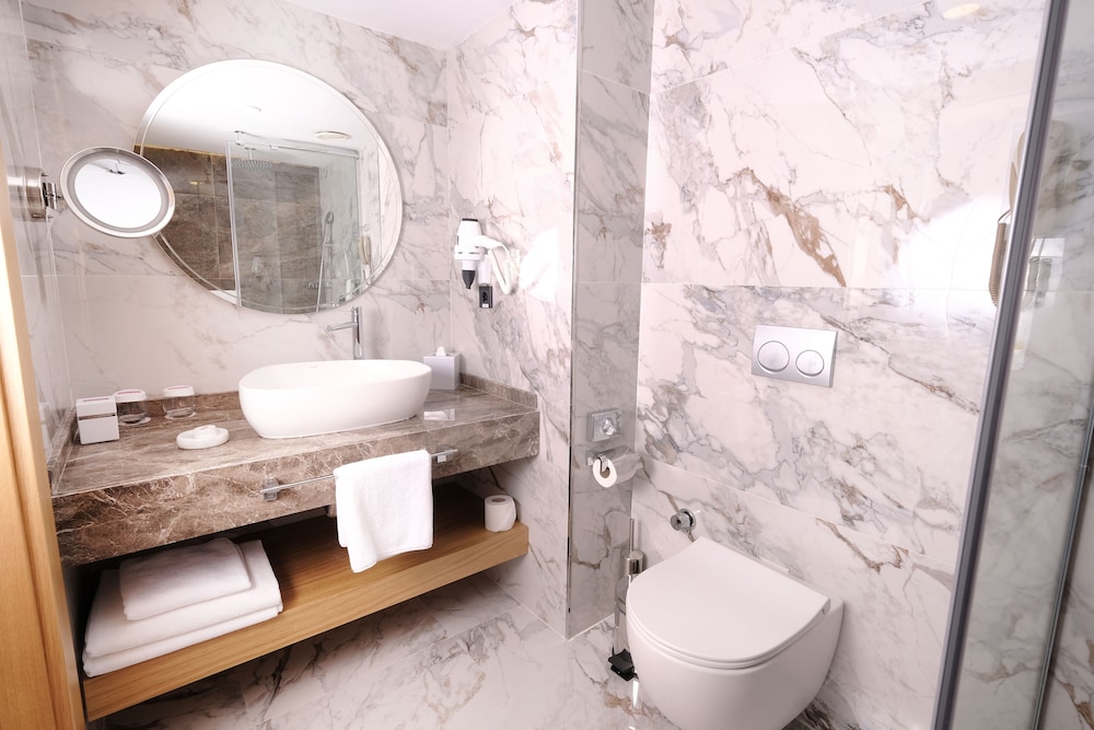 Grande Arte Hotel 53/58
