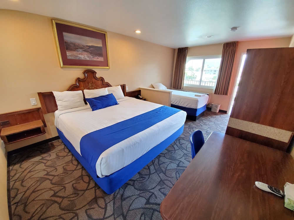 Colony Inn North Hollywood 18/62