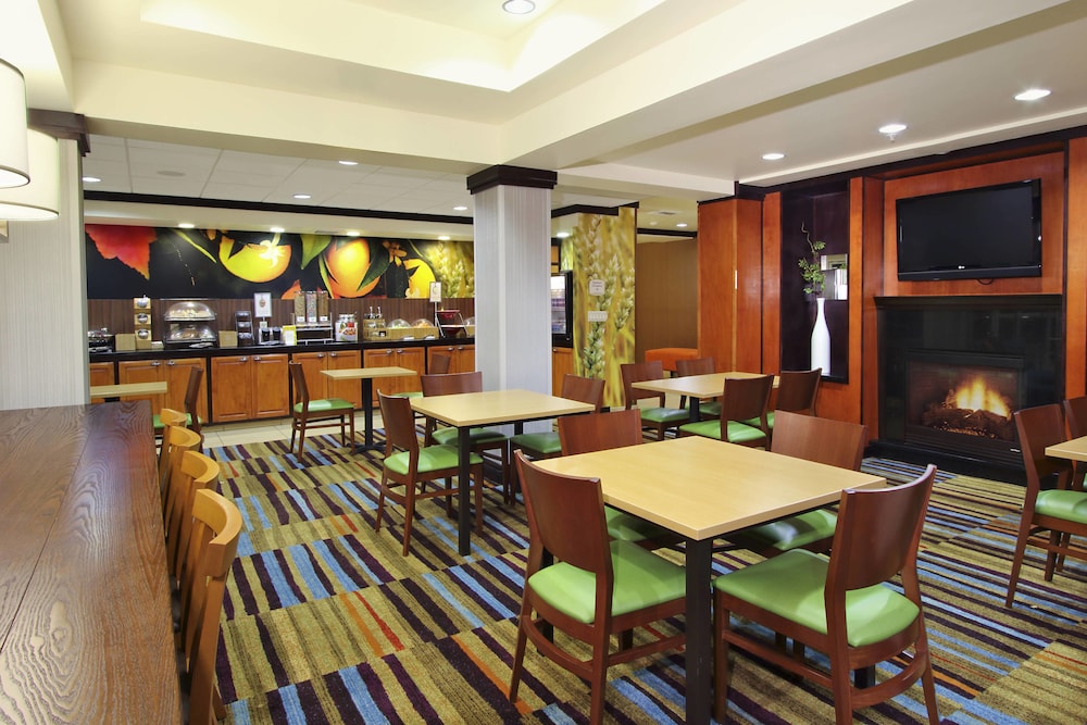 Fairfield Inn Suites By Marriott Fresno Clovis 24/36