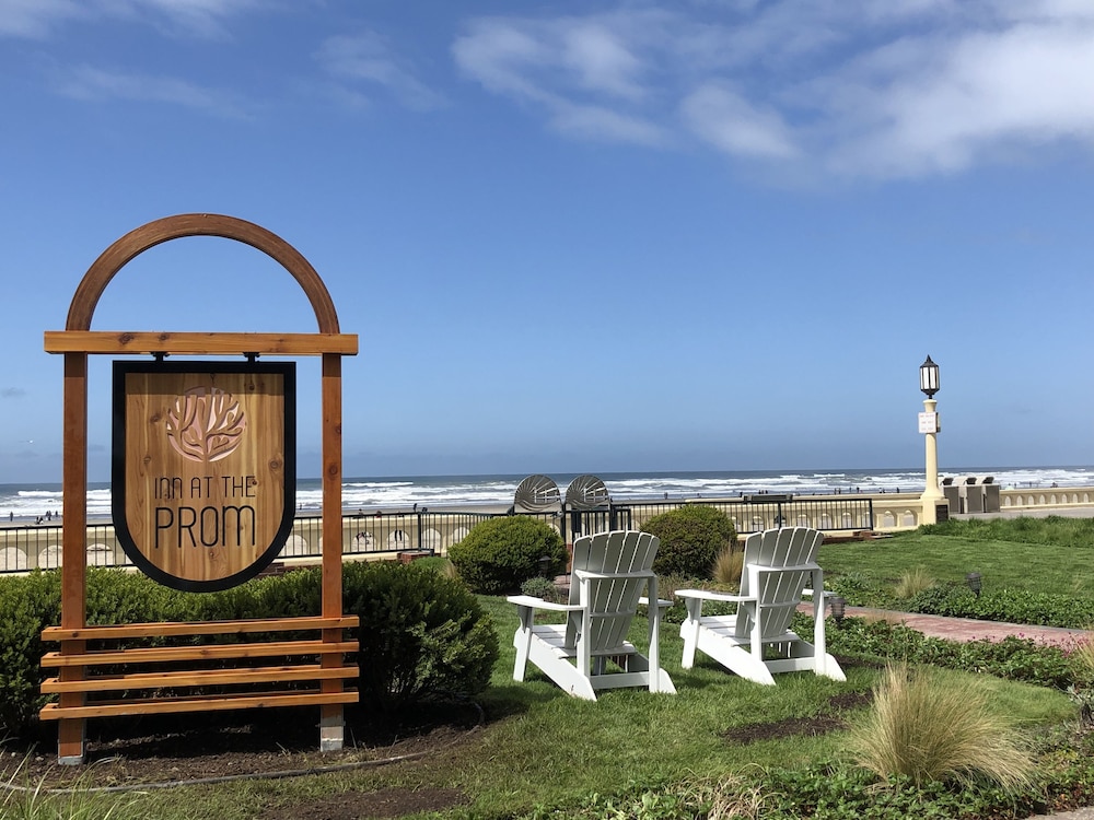 Inn at the Prom 66/69