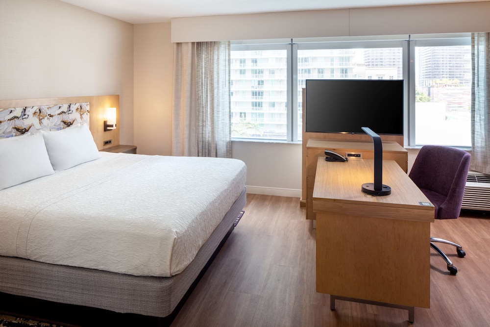 Hampton Inn Suites By Hilton Miami Brickell Downtown 18/65