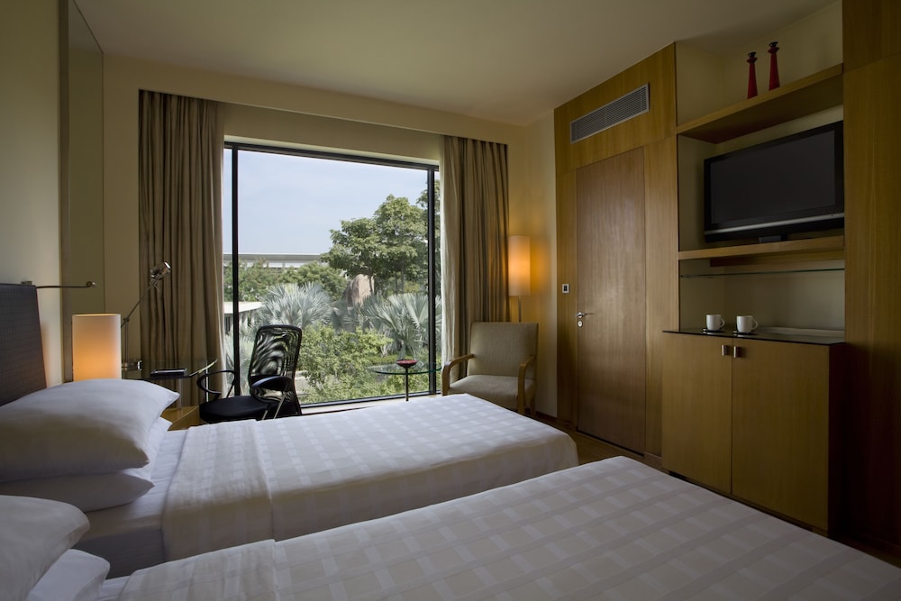 HYATT HYDERABAD GACHIBOWLI 25/71