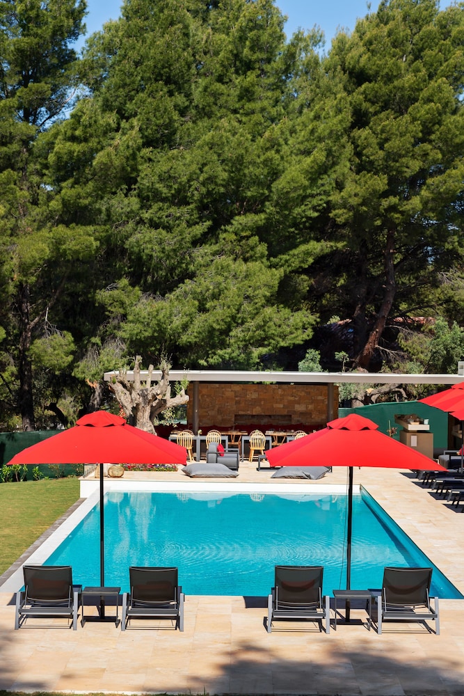 Amantes Villas And Suites 44/50