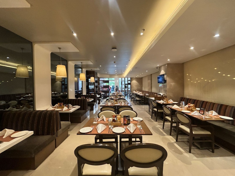 The Fern An Ecotel Hotel Goregaon 41/64