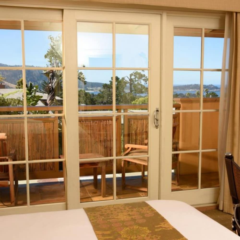 Tradewinds Carmel 28/51
