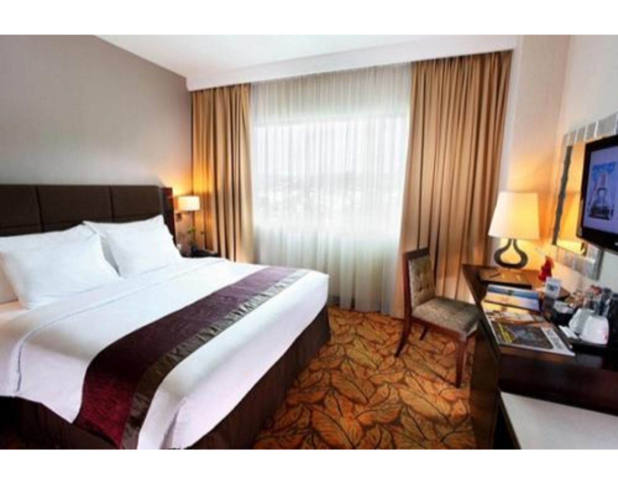 Deluxe, Double Bed