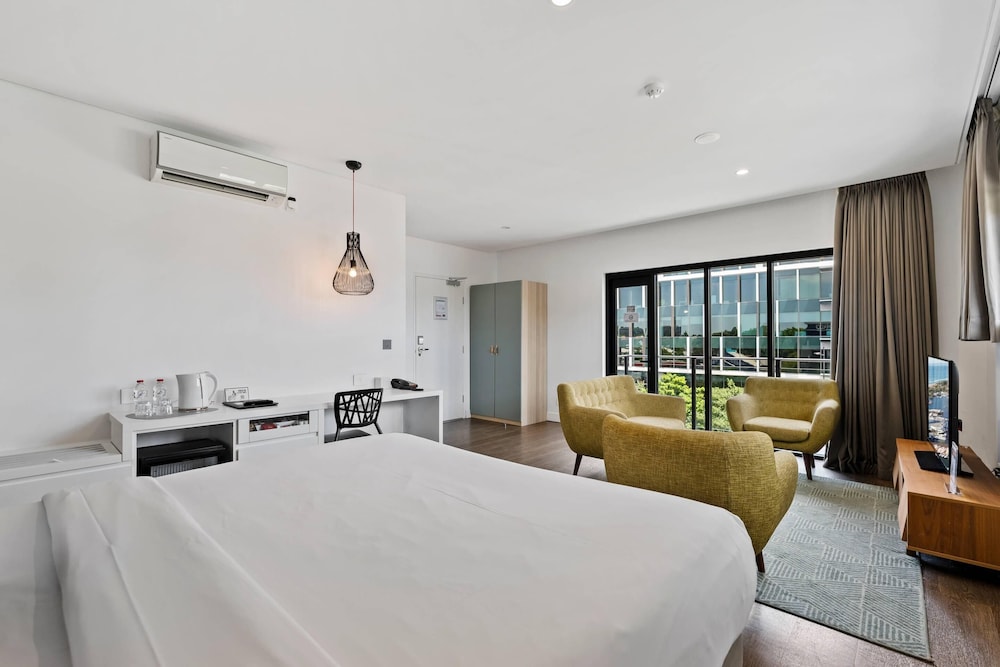 Executive, Suite, King Bed