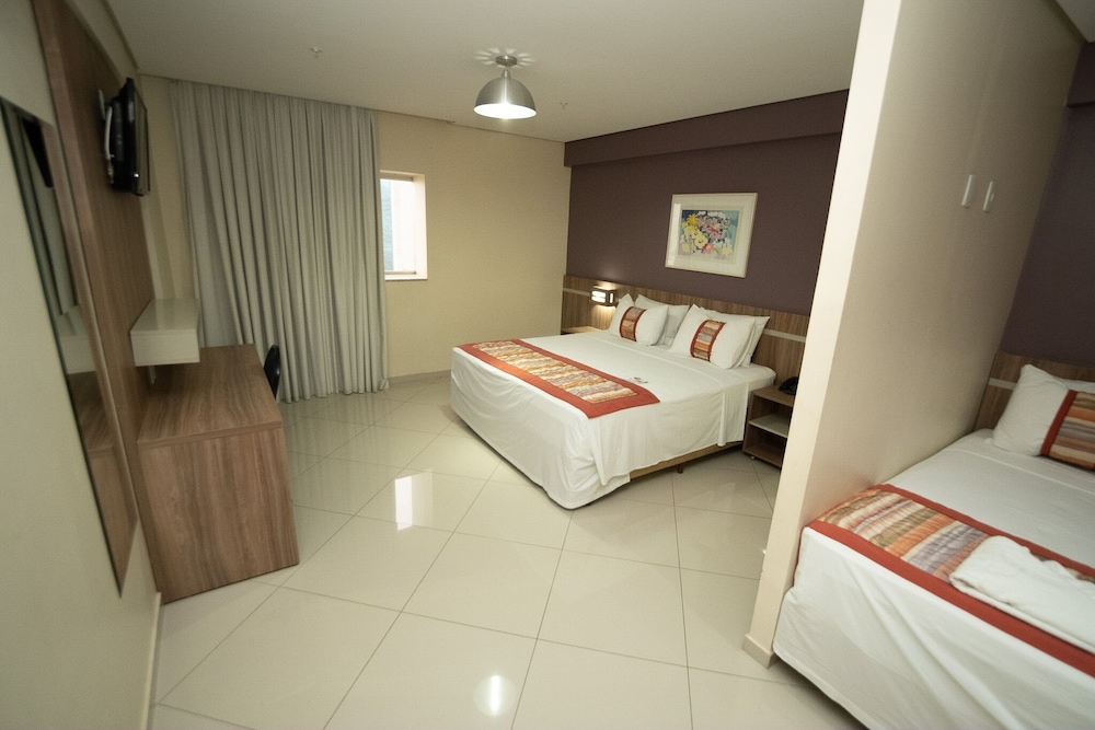 PAIAGUAS PALACE HOTEL 8/67