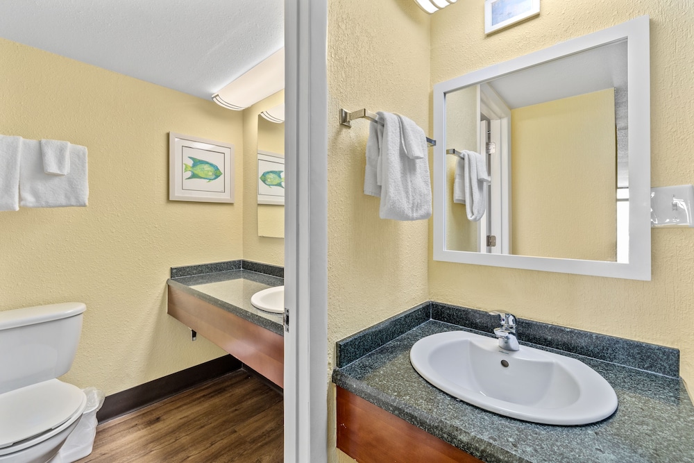 North Shore Oceanfront Resort Hotel 20/80