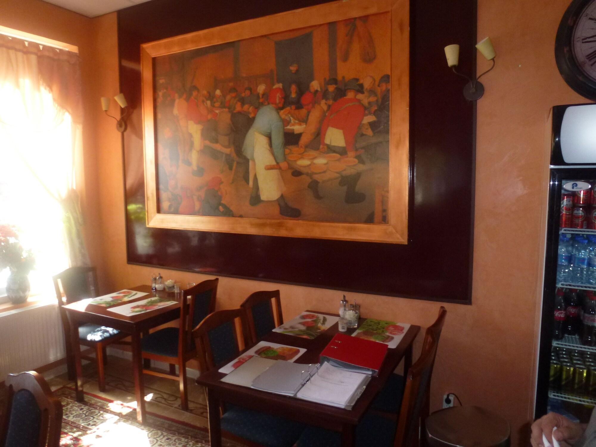 Hotel Isis 32/50
