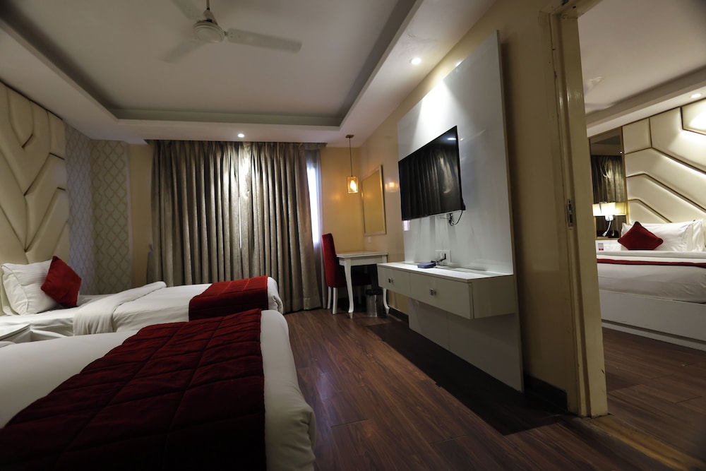 Hotel Ramhan Palace Mahipalpur 31/78