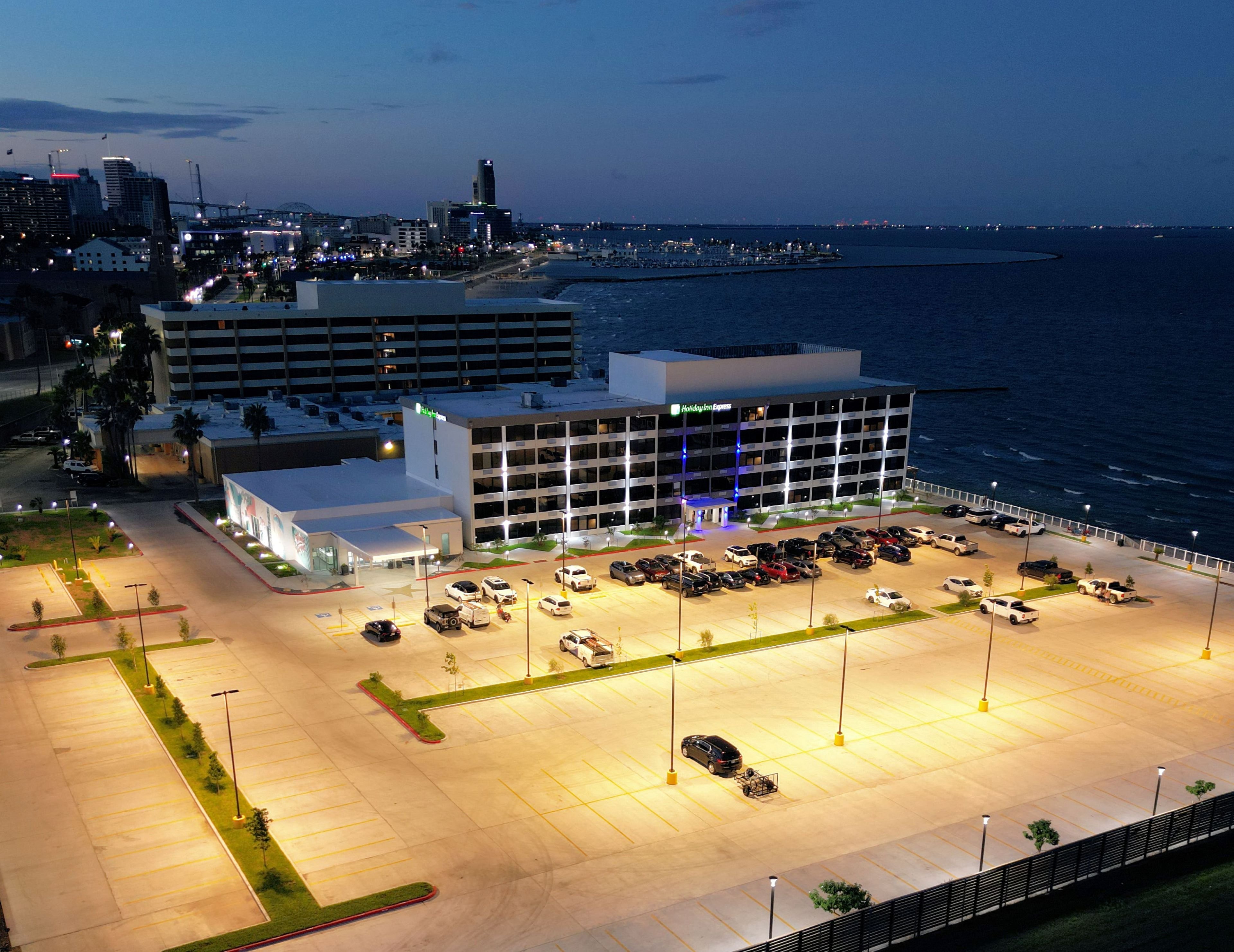 Holiday Inn Express Corpus Christi - Beachfront, an IHG Hotel 6/50