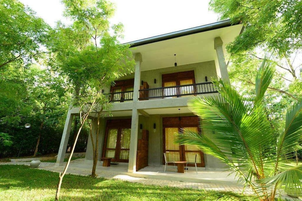 Nil Diya Mankada Safari Lodge 14/50