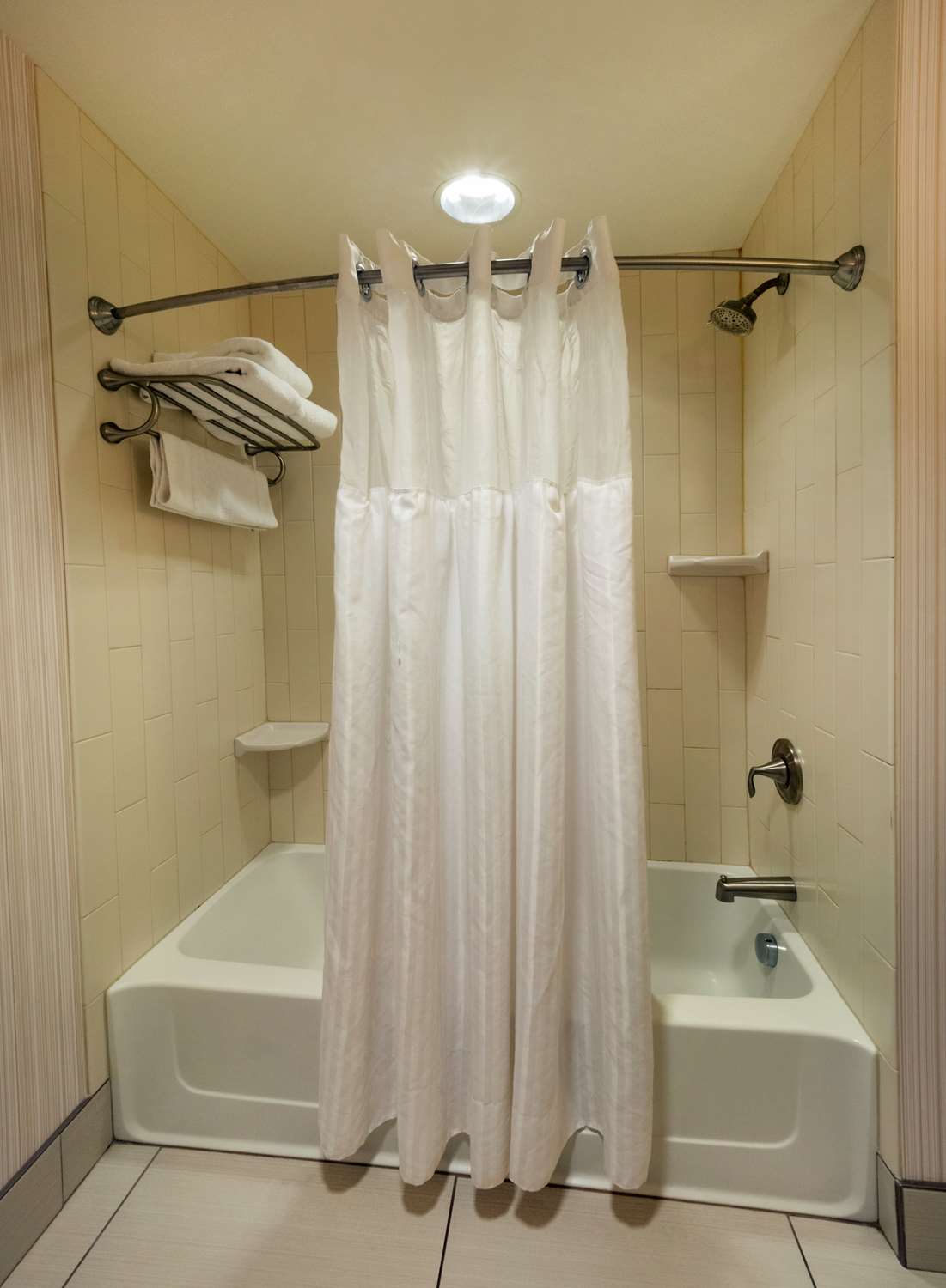 جناح جونيور ديلوكس، HILTON GARDEN INN BUFFALO DOWNTOWN 2/3