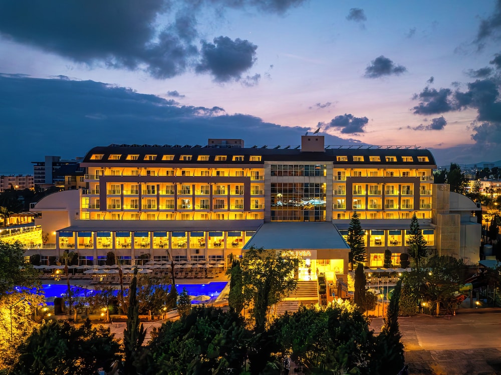 Solivia Hotel 2/50