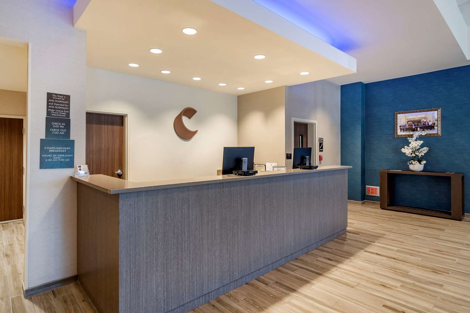 Comfort Suites Grandview - Kansas City 3/20