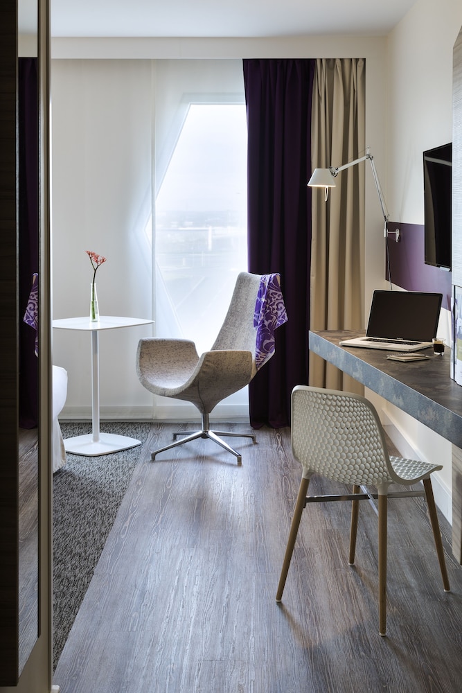 MERCURE PARIS ORLY RUNGIS 32/71