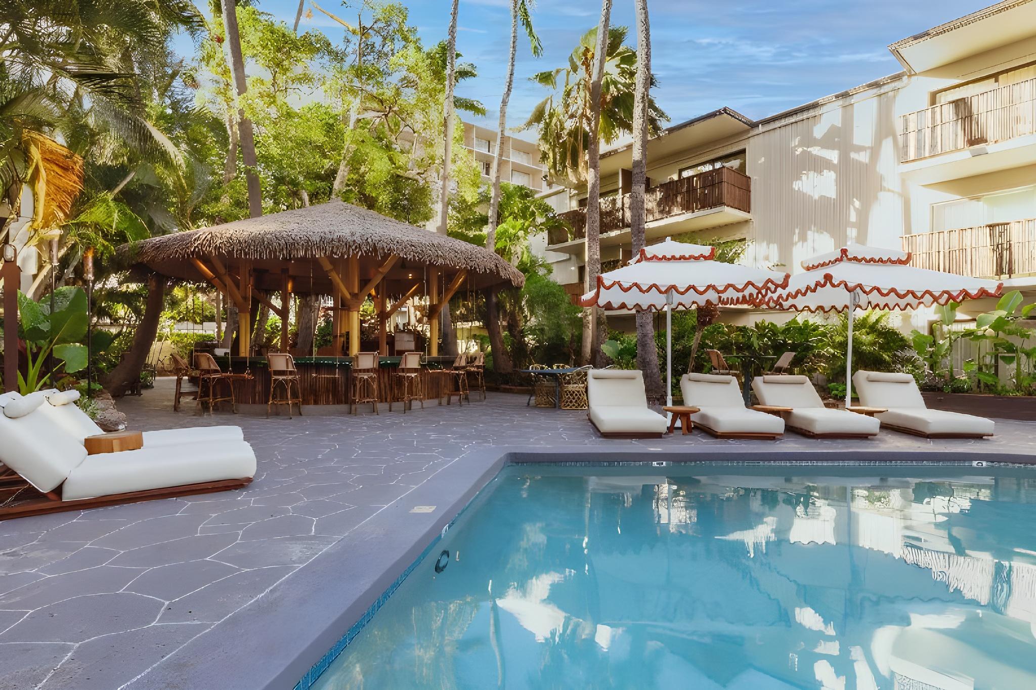 White Sands Hotel