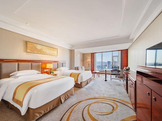 Scenic, Twin Beds