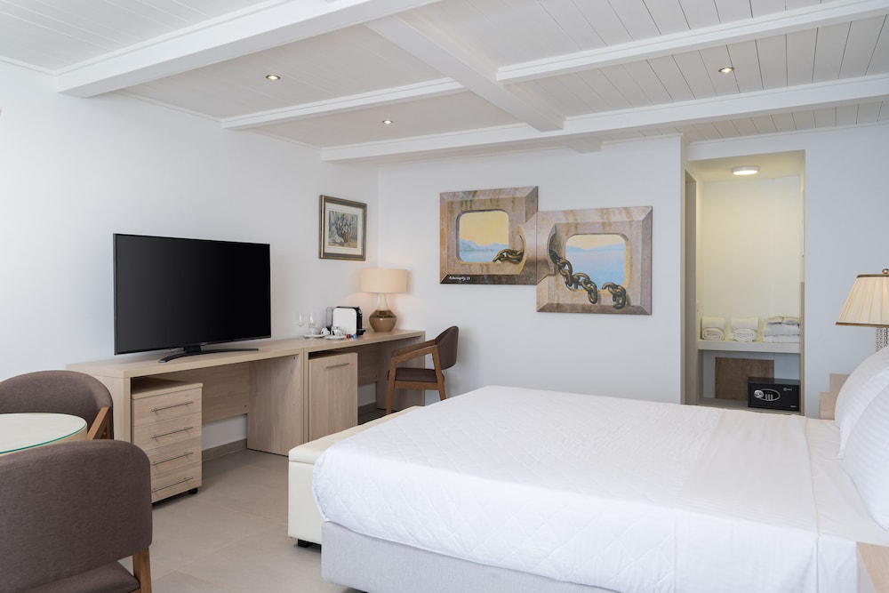 Kratiras View Luxury Suites 19/50