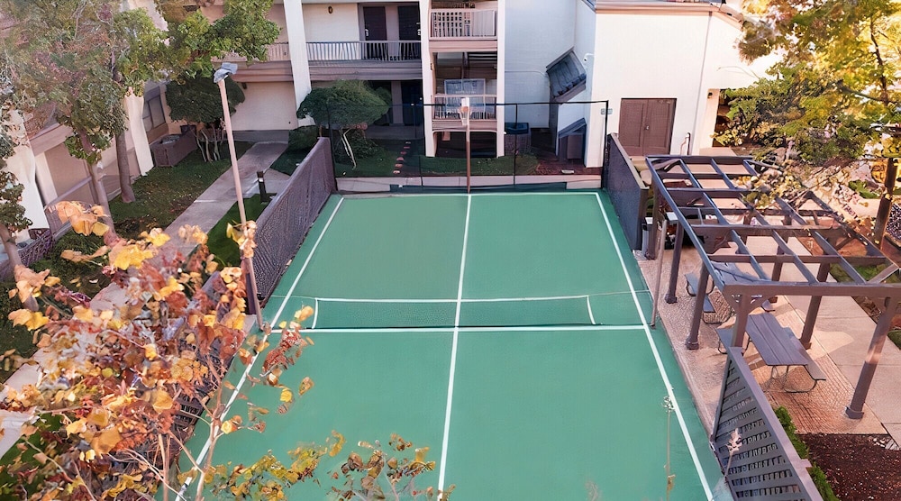 Hawthorn Suites By Wyndham Columbus North 14/25