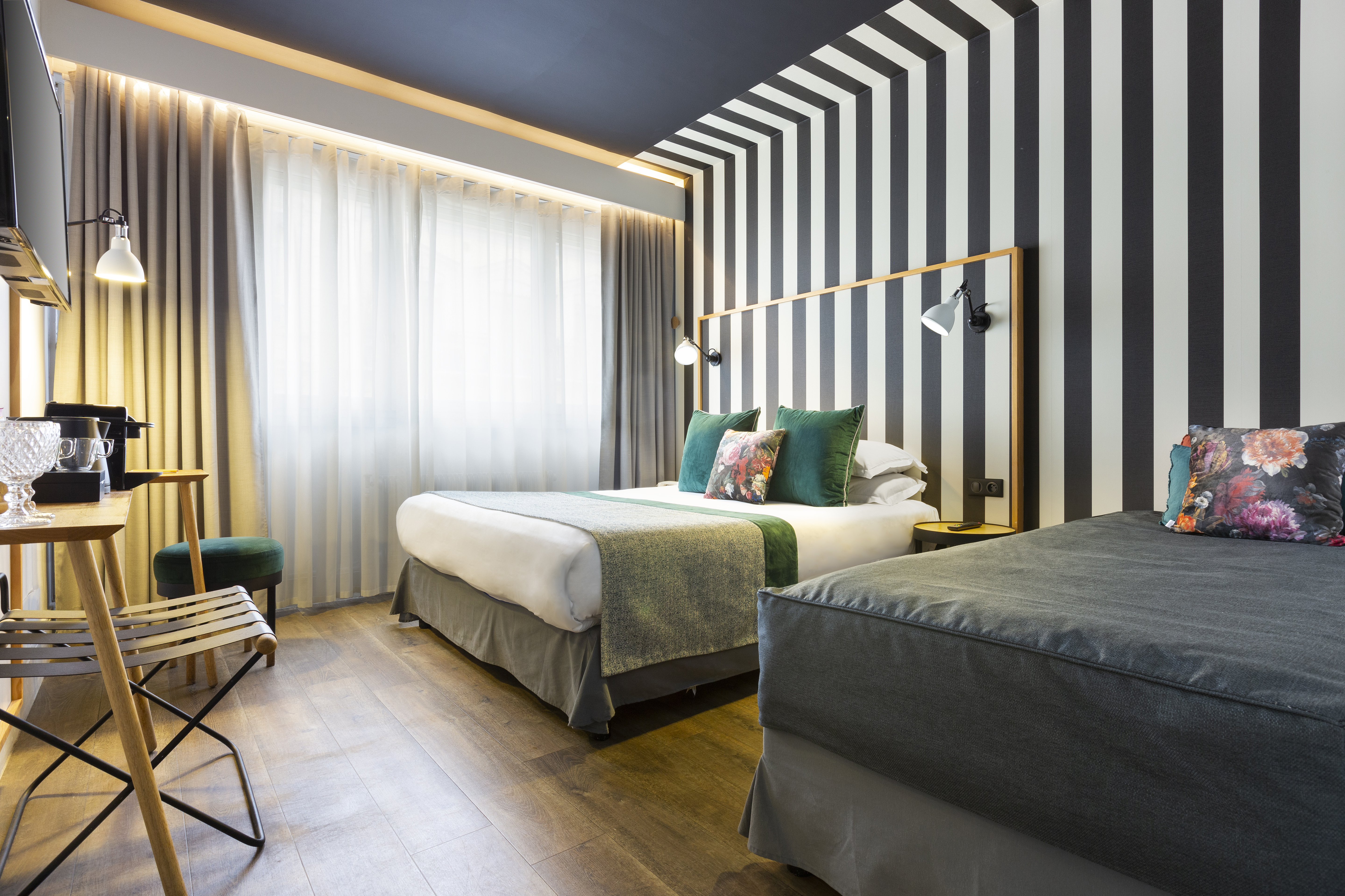 غرفة قياسية ثلاثية، Hotel Edmond W 2/3
