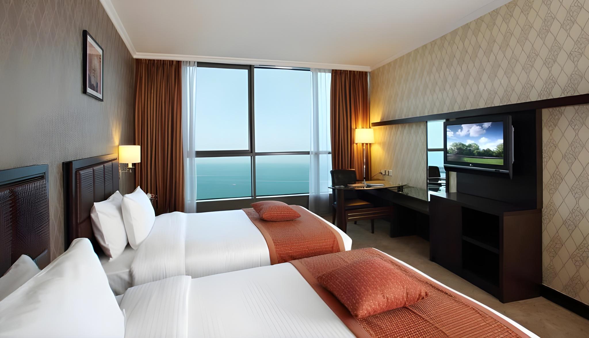 Classic, Sea View, No Window