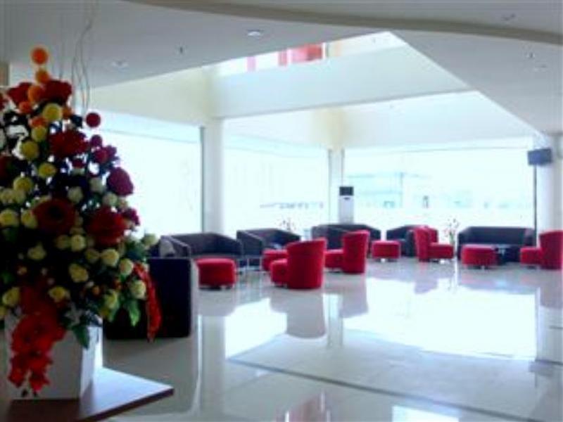 Halogen Hotel 14/20